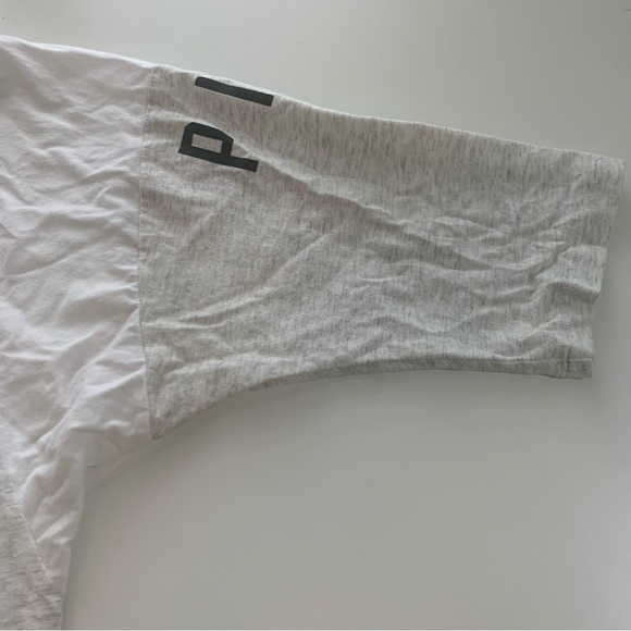 Victoria's Secret PINK Light Gray Tee - Picture 4 of 4